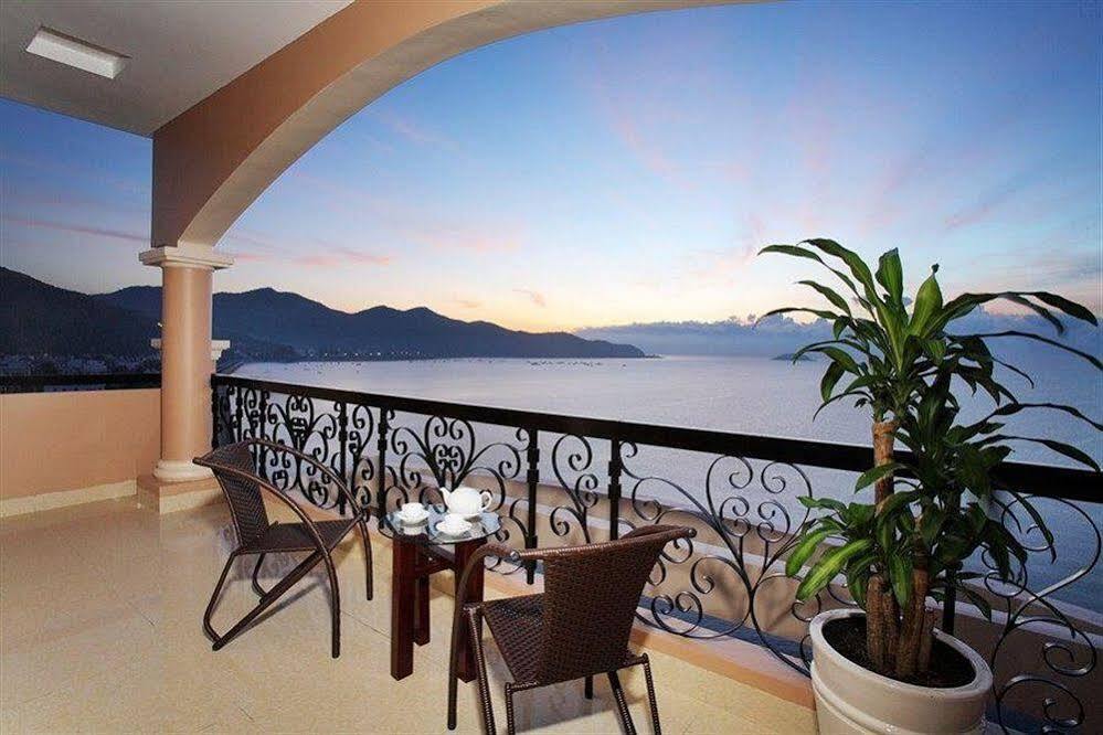Fairy Bay Hotel Nha Trang Exterior photo